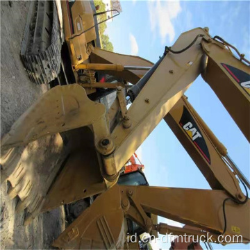 Excavator caterpillar 325DL dalam promosi